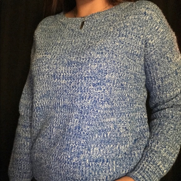 blue and white cherry aka thick and cozy sweater - Picture 1 of 4